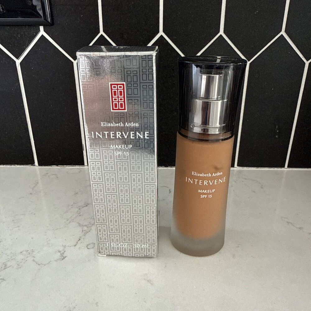 Elizabeth Arden INTERVENE Makeup Foundation SPF15 #15 Soft Toffee 1fl oz/30 ml